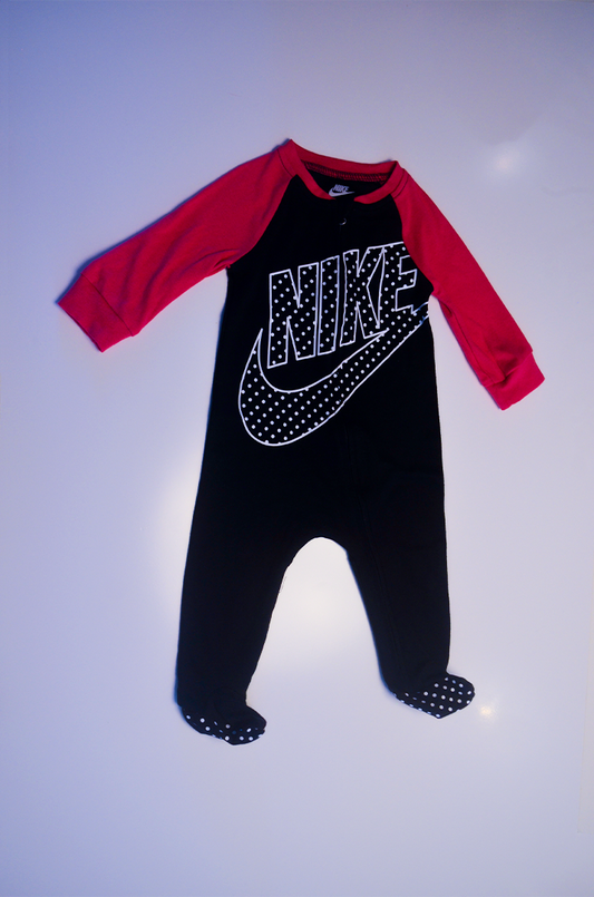 Macacão Nike Rosa Escuro e Preto