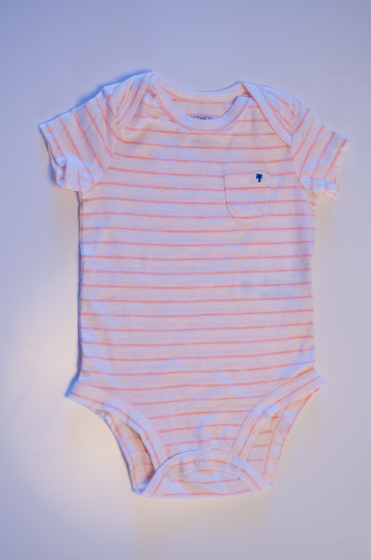 Body Carter’s Listrado Creme com Bolso