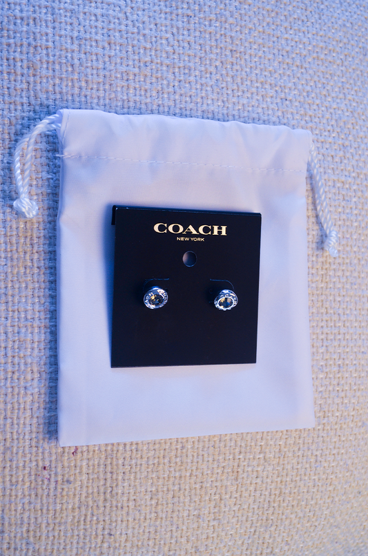 Brinco Coach - Prata com Cristais