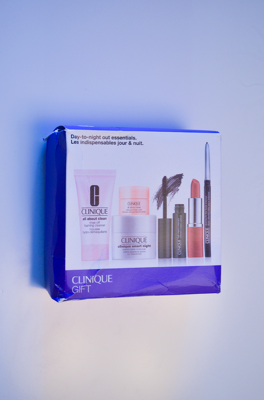 Kit Clinique Gift - Essenciais Dia & Noite