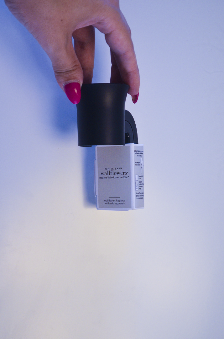 Difusor de Ambiente Wallflowers Black White Barn - Bath & Body Works